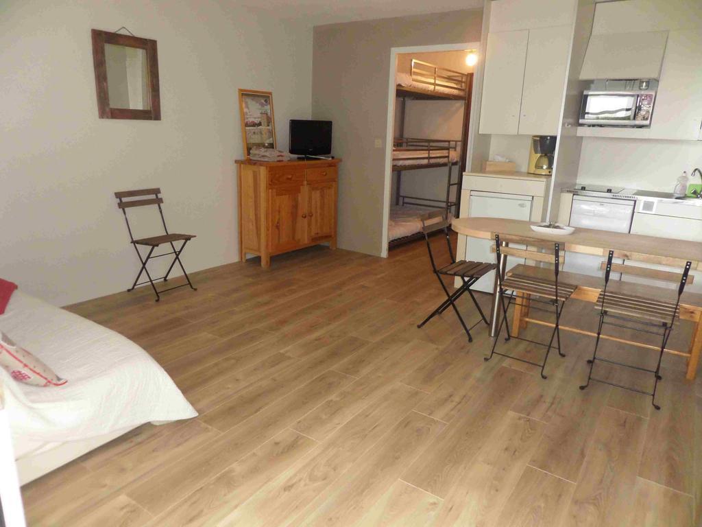 Appartements Les Balcons Du Soleil Font-Romeu-Odeillo-Via Bilik gambar