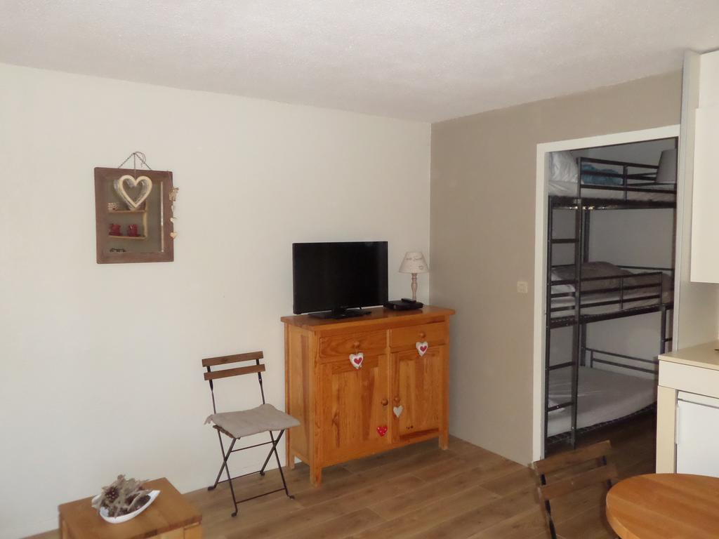 Appartements Les Balcons Du Soleil Font-Romeu-Odeillo-Via Luaran gambar